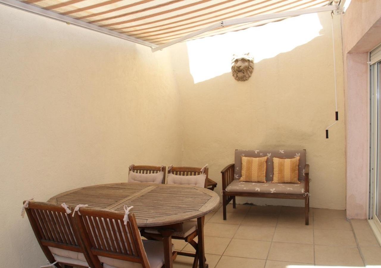 Agreable Maison De Ville Eyragues المظهر الخارجي الصورة