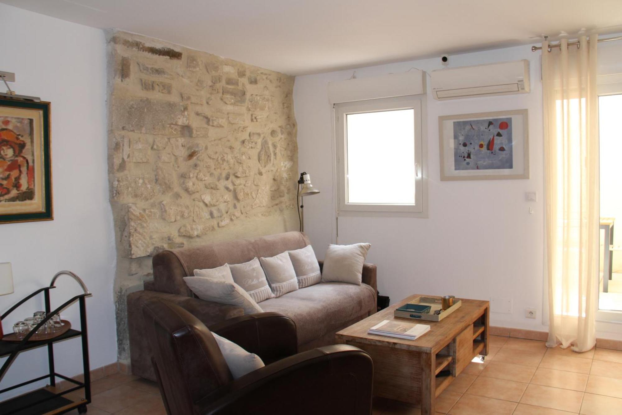 Agreable Maison De Ville Eyragues المظهر الخارجي الصورة